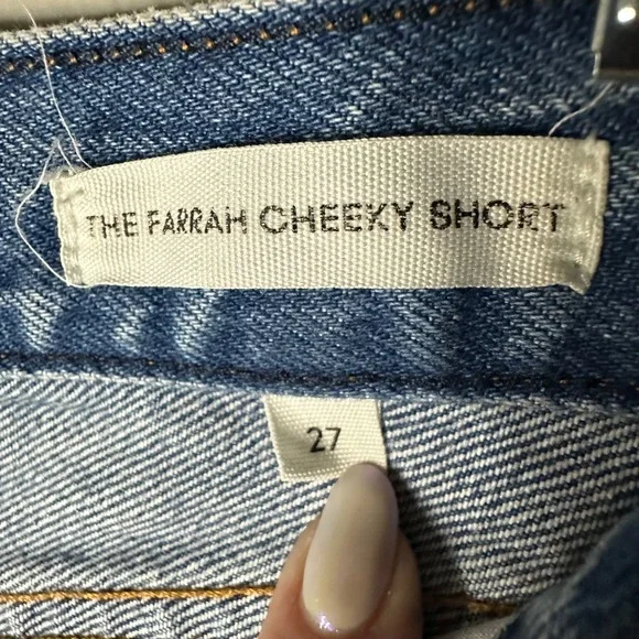 Aritzia Denim Forum The Farrah Cheeky Short Cut off Distressed Size 27 - Picture 8 of 9